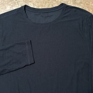 Vuori Shirt Mens XL Blue Strato Tech Long Sleeve Tee Stretch Lightweight Yoga